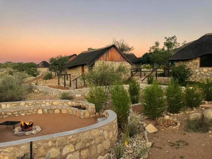 Kapika Waterfall Lodge Epupa Eksteriør billede